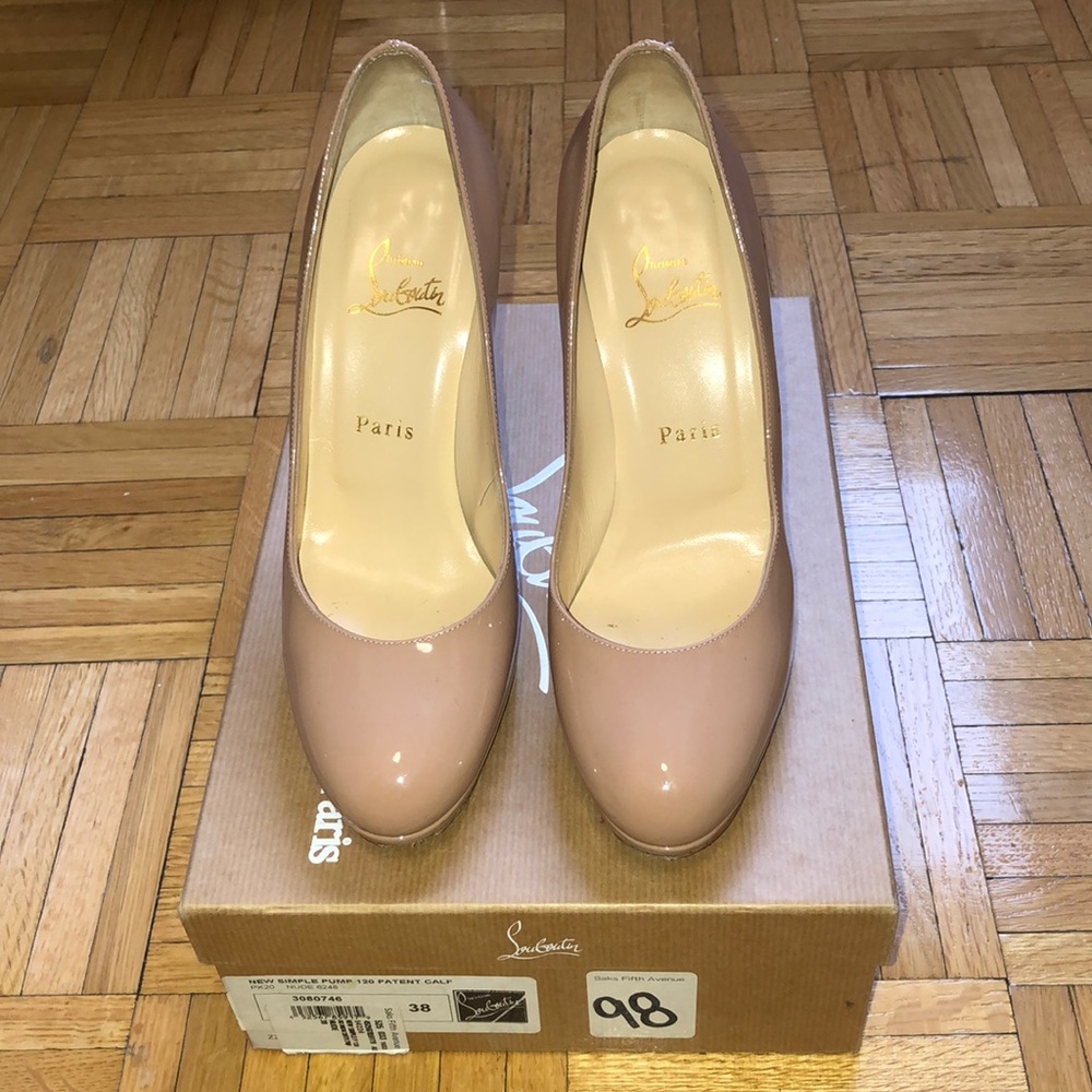 Christian Louboutin nude pumps